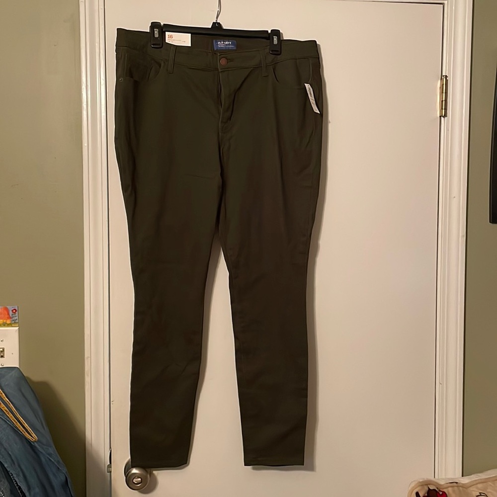 NWT old navy rockstar pants